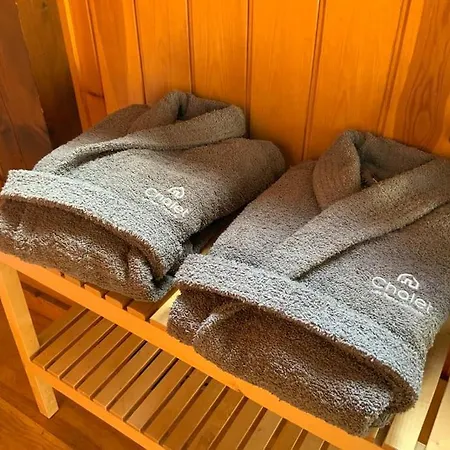 Horská chata Familiar Con Jardin Y Garage Privado *
